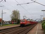 DB Cargo Lockomotive 152 103-8 mit G�terzug Gleis 4 Bahnhof Salzbergen 17-04-2025.