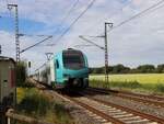 Keolis Eurobahn Stadler FLIRT 3 Triebzug ET 4.06 bei Bahn�bergang Devesstrasse, Salzbergen  27-08-2025.

Keolis Eurobahn Stadler FLIRT 3 treinstel ET 4.06 bij overweg Devesstrasse, Salzbergen  27-08-2025.