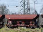 Fcs-x Drehschieber-Seitenentladewagen mit Nummer 21 RIV 80 D-DB 6459 605-7 Gterbahnhof Oberhausen West 12-03-2020.