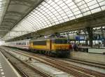 Lok 1779 mit IC 145 nach Berlin Gleis 10 Amsterdam Centraal Station 25-06-2014.