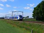 NS FLIRT Triebzug 2210 und 2520 bei Bhanbergang Hulteneindsestraat, Hulten 15-05-2020.