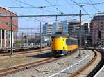 NS ICM-IV Triebzug 4221 Gleis 6 Amersfoort Centraal 07-03-2022.