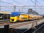 NS DD-IRM Triebzug 8737 Gleis 7 Leiden Centraal 25-03-2024.