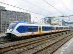 2404 auf Gleis 1 in Rotterdam centraal station am 04-08-2010.