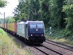 Medway Lokomotive 186 227-5 (91 88 7186 227-5 B-ATLU) mit Aufschrift   It's a match!  bei Bahn�bbergang Auxiliatrixweg,Venlo, Niederland 24-07-2025.


Medway locomotief 186 227-5 (91 88 7186 227-5 B-ATLU) met opschrift   It's a match!  bij overweg Auxiliatrixweg,Venlo, Nederland 24-07-2025.