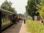 ZZLSM (Zuid‐Limburgse Stoomtrein Maatschappij) Dampfzug Bahnhof Schin op Geul 21-08-2024.

LSM (Zuid‐Limburgse Stoomtrein Maatschappij) stoomtrein station Schin op Geul 21-08-2024.
