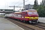 Am 18 Juni 2014 hält NMBS 835 in Antwerpen-Noorderdokken.