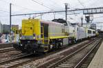 srie-77-78/560635/lokzug-mit-7756-durchfahrt-am-3 Lokzug mit 7756 durchfahrt am 3 Juni 2016 Antwerpen-Berchem.