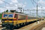 Einfahrt des IC-Benelux nach Antwerpen und Mechelen in Roosendaal am 15 Juli 1997.