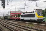 Serie 13/571020/durchfahrt-von-1303-in-antwerpen-berchem-am Durchfahrt von 1303 in Antwerpen-Berchem am 22 Mai 2014.