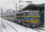 . Als der Zug noch Eurocity 296  Jean Monnet  hiess - Im Schneegestber des 21.12.2009 steht die HLE 2005 nun mit dem EC 296 Basel - Brssel im Bahnhof von Luxemburg zur Abfahrt nach Brssel bereit. (Jeanny)