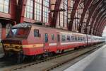 Am 10 September 2009 steht NMBS 838 in Antwerpen Centraal und hat noch die Originallampen.