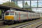 NMBS 819 steht am 23 Juli 2026 in Roosendaal als L-Trein nach Puurs abfahrtbereit.