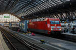 Die DB 101 005-7 (91 80 6101 005-7 D-DB) der DB Fernverkehr AG, fährt am 01 Juli 2025, mit dem EC 6 (Interlaken Ost - Bern - Basel SBB – Mannheim - Köln Hbf - Dortmund Hbf), mit über 2 Stunden Verspätung in den Hauptbahnhof  ...