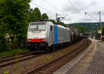 Die RAILPOOL 186 506-2 (91 80 6186 506-2 D-Rpool) fährt am 04 Juni 2025 mit einem Kesselwagenzug durch den Bahnhof Kirchen (Sieg) in Richtung Köln.

Die Bombardier TRAXX F140 MS(2E) wurde 2018 von Bombardier in Kassel unter der Fabriknumm ...