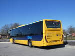 (273'623) - Qbuzz, Groningen - Nr. 1450/92-BZN-9 - Iveco am 5. April 2025 beim Bahnhof Feanwlden