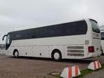 MAN Lion's Coach von Bach-Tours aus Deutschland im Stadthafen Sassnitz.