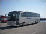 Mercedes Travego von Reise Plus aus Deutschland im Stadthafen Sassnitz.