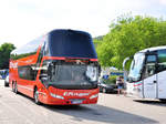 Neoplan Skyliner von Efinger Reisen aus der BRD in Krems gesehen.