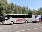 Setra 415 GT-HD von Trio mit Anh�nger aus Deutschland in Plau am See.