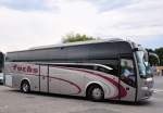 Volvo 9900 Prestige von Fuchs Reisen aus �sterreich am 27.Juli 2014 in Krems gesehen.