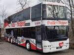 Neoplan Centroliner von Reederei Pickran aus Deutschland (ex Nieporte) in Malchow.