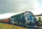 MY 1135 bringt am 23 Mai 2004 ein Sonderzug nach Langöo in Randers.