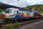 Die wunderschöne SIEMENS Vectron MS 193 366-2 „I am Einziganders“ (91 80 6193 366-2 D-DB) der DB Cargo AG fährt am Abend des 24 Juni 2025, mit einem mit Gelände-SUV´s beladenen Autotransportzug (Wagen der Gattung Laaef ...