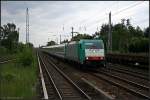 DB Fernverkehr 186 130-1 bringt den Berlin-Warschau-Express nach Bln.-Ostbahnhof (gesehen Berlin Hirschgarten 24.05.2010)