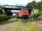 155 273 ist hier in den  Hinterhfen  der Kokerei Prosper auf der Hamm-Osterfelder-Bahn zu sehen.