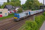 Die vermutlich von LOCON eingesetzte 273 019 verl�sst mit einem Containerzug den Bahnhof Oberhausen-Osterfeld.
