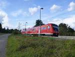 Der Verstärker-RE3 nach J-Göschwitz in Form von 612 059 durchfährt am 7.9.17 den Haltepunkt Hopfgarten.