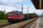 232 601-5 DB Schenker Rail Deutschland AG mit einem gemischtem Gterzug aus Brandenburg-Altstadt ber Rathenow umgeleitet und fuhr in Richtung Wustermark weiter.