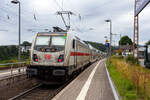 Die 147 576 (91 80 6147 576-3 D-DB – IC 4903) der DB Fernverkehr AG schiebt die IC2-Garnitur 4903, als IC 2229 / RE 34 - Umlauf RE 52229 (Dortmund Hbf – Siegen – Dillenburg