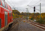   Als Orientierungszeichen für die Zuglänge gilt das Schild mit den „190 m“, wie hier zusehen im Bahnhof Betzdorf (Sieg) Gleis 106 am 11.11.2020.