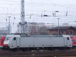 186 238-2 abgestellt im Rostocker Hbf.(18.03.2011)