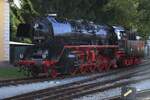 SEH 50 3616 steht am sp�ten Nachmittag von 18 September 2026 ins Bw von Benesov u Prahy und wird gerne von D�tzende Bahnfans fotografiert.