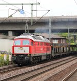 232 908-4 mit leerem Autotransportzug bei der Durchfahrt in HH-Harburg.