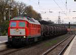 DB 232 901-9(LTS 0262,Bj 1974, ex.132 072-0,ex 232 072-9, ex 234 072-7) dieselt hier gemütlich mit einem kurzen Öler durch Langwedel.