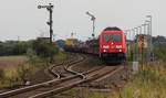 DB 245 023 mit SyltShuttle nach Westerland.