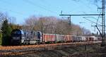 BeLog/NRail 272 406-0 mit Düngerzug in der Ladestrasse in Jübek.