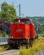 Die 203 111-0 ist am 20.07.2013 in Ehringshausen (Lahn-Dill-Kreis) abgestellt, ob die Eisenbahnbetriebsgesellschaft Mittelrhein (EBM Cargo, Gummersbach) hier Mieter oder mittlerweile Eigentümer