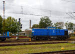 Die 203 165-6 alias 203 052-7 (92 80 1203 165-6 D-PRESS) der PRESS - Eisenbahn-Bau- und Betriebsgesellschaft Pressnitztalbahn mbH steht am 24 September 2026 beim Bahnhof Stendal. 

Die Diesellok eine DR V 100.1 wurde 1975 von LEW (VEB Lokomotivbau  ...