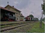 br-211-db-v10010/794654/die-diesellok-211-041-9-92-80 Die Diesellok 211 041-9 (92 80 1211 041-9 D-NeSA) erreicht mit ihrem Zug von Weizen kommend den Bahnhof Zollhaus Blumberg. 

27. August 2022 