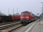 218 464-6 verl�sst Buchloe mit den RE32684 Memmingen.
