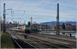 Die Westfrankenbahn 218 460-4  Conny  und die DB 218 419-0 haben in Lindau den von Zürich kommenden EC 191 übernommen und verlassen nun den Bodensee in Richtung München Hbf.

17. März 2019
