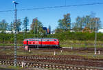 Die 218 385-3 (92 80 1218 385-3 D-DB) der DB Fernverkehr AG steht am 22 April 2026 im Vorfeld vom Hauptbahnhof L�beck, sie wartet wohl auf den IC 2262 von Hamburg nach Rostock Hbf, denn die Strecke nach Bad Kleinen ist nicht elektrifiziert. Aufnahme aus einem Zug heraus.

Die V 164 wurde 1975 bei Henschel in Kassel unter der Fabriknummer 31843 gebaut und als 218 385-3 an die DB geliefert.