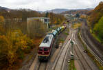 Die „Ludmilla“ in der DR-Farbgebung „bordeauxrot“ 232 088-5 (92 80 1232 088-5 D-SLRS) der SRS - Salzland Rail Service GmbH (Bernburg/Saale) rangiert am 09 November 2025 im Rbf