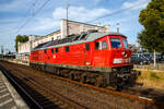 Die remotorisierte  Ludmilla  233 572-7 (92 80 1233 572-7 D-DB) der DB Cargo Deutschland AG, ex DB 232 572-8, DR 132 572-9, erreicht am 20 September 2018 als Lz den Hauptbahnhof Brandenburg an der