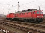 232 005-9 �berf�hrt eine 298 in Cottbus.